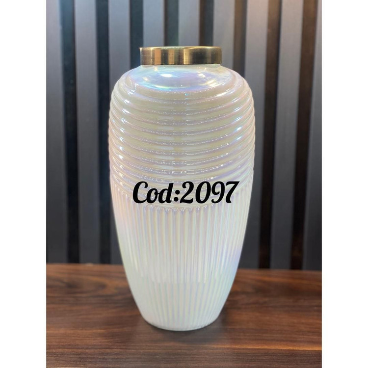 گلدان دکوری شیشه ای